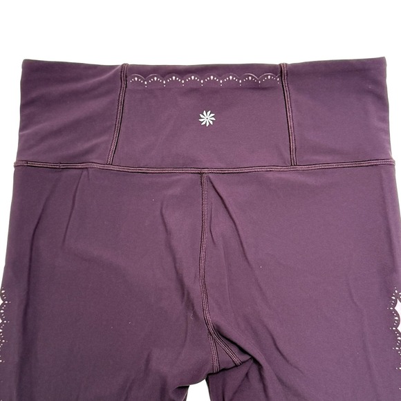 Athleta Purple Elation Scallop Capri‎ Leggings Size M Agate High Waist Yoga Cute - Picture 9 of 10